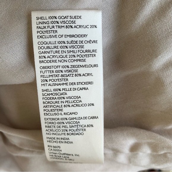 Rare Free People Suede Floral Embroidered Fur Trimmed Vest NWT - Picture 5 of 7